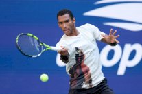 فلاشينغ ميدوز: أوجيه-ألياسيم الى نصف النهائي للمرة الثانية