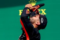 ريكياردو يستبعد عودته إلى سباقات الفورمولا واحد