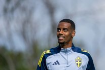 أيزاك: الصورة الكاملة لانتقالي إلى ليفربول ستتضح قريبا