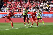 بطولة المانيا: دورتموند يواصل بدايته القوية ويتصدر موقتا