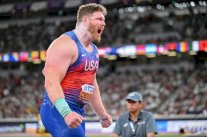 مونديال طوكيو: لقب ثالث تواليا للأميركي كراوزر في رمي الكرة الحديد