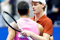 فلاشينغ ميدوز: سينر يتعهد بتغيير أسلوب لعبه بعدما بات 