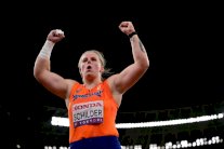 مونديال طوكيو: الهولندية سخيلدر تجرد جاكسون من ذهبية الكرة الحديد