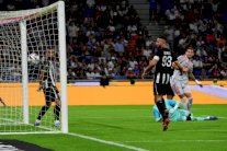 بطولة فرنسا: ليون يستعيد التوازن ويلحق بسان جرمان الى الصدارة موقتا