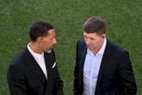 جيرارد يصف جيل إنكلترا السابق بـ