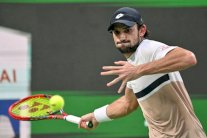 دورة شنغهاي: فاشرو الصاعد من التصفيات يهزم ابن خالته ريندركنيش ويحرز اللقب