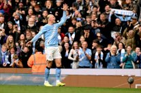 بطولة إنكلترا: هالاند يضرب مجددا ويضع سيتي في الصدارة موقتا وتشلسي يطيح بوستيكوغلو