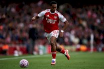 بطولة انكلترا: تيمبر يحث لاعبي أرسنال على