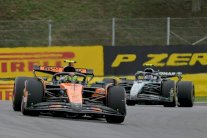 جائزة ساو باولو الكبرى: نوريس يحرز سباق السبرينت وخروج بياستري