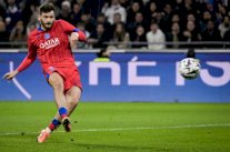 بطولة فرنسا: سان جرمان المثقل بالإصابات يتخطى ليون في الوقت القاتل