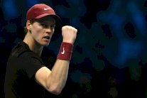 ايه تي بي الختامية: سينر يجتاز دي مينور نحو النهائي الثالث تواليا