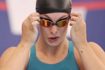 إيقاف السباحة الأولمبية الكندية بيني أوليكسياك لعامين