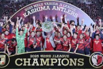 كاشيما أنتلرز يعزز رقمه القياسي بلقب تاسع في الدوري الياباني