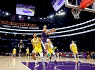 دوري أن بي أيه: صنز ينهي سلسلة انتصارات ليكرز