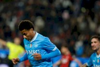 الكأس السوبر الإيطالية: نابولي يزيح ميلان حامل اللقب ويبلغ النهائي السادس في تاريخه