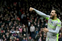 بطولة إنكلترا: شرقي يقود مانشستر سيتي إلى صدارة موقتة