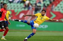 أمم إفريقيا: الحكومة الغابونية تعلّق نشاط المنتخب الوطني وتحل الجهاز الفني وتوقف أوباميانغ