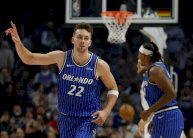 دوري أن بي ايه: ماجيك يهزم غريزليز في برلين