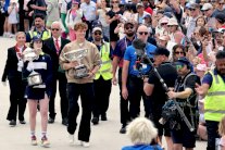 بطولة أستراليا: مواجهة محتملة بين سينر وديوكوفيتش في نصف النهائي