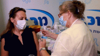 إسرائيل تسمح بجرعةٍ ثالثة معززة ضد كورونا بدءاً من 12 عاماً