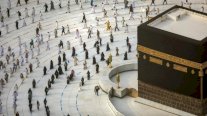 السعودية: لا كمامة.. وطاقة استيعابية كاملة بالمسجد الحرام