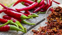 خبراء: الأطعمة الحارة قد تسهم في خفض الشهية وتعزيز الأيض