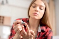 دراسة تظهر أن تغيّرًا بسيطًا يساعد في ضبط سكر الدم