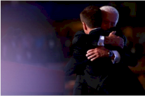 هل يفوز بايدن برئاسة أميركا بسبب عيوب ترمب؟