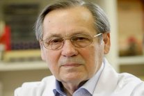 علماء بوتين يهاجمون لقاح بوتين