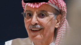 تولى الشاعر الأمير بدر بن عبد المحسن مناصب ثقافية رسمية في السعودية