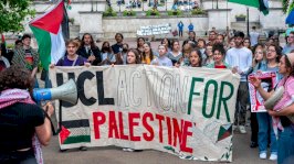 طلاب بريطانيون مؤيدون لفلسطين