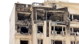 آثار القصف الإسرائيلي الجوي في طهران 13-6-2025 - Getty Images