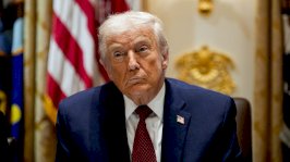 الرئيس الأمريكي دونالد ترامب خلال اجتماع في البيت الأبيض في 8 ديسمبر/كانون الأول 2025 - Bloomberg via Getty Images