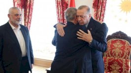 رجب طيب إردوغان يرحب بإسماعيل هنية وخالد مشعل