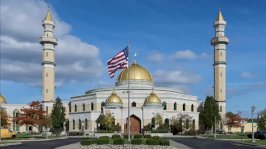 تحتضن مدينة ديربورن بولاية ميشيغان أكبر مسجد في أمريكا الشمالية