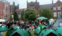 الاحتجاجات الطلابية في جامعة نيوكاسل في المملكة المتحدة