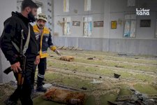 صور لآثار الانفجار داخل مسجد الإمام علي بن أبي طالب في حي وادي الذهب بحمص - 