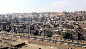 قانون الإيجار القديم يفتح باب الجدل مجدداً في مصر، وخبراء يحذرون من التداعيات الاجتماعية