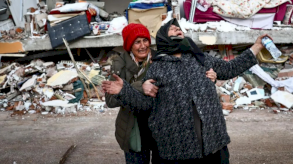 غوغل تعترف بالفشل في تحذير 10 ملايين شخص من زلزال تركيا 