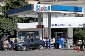 شملت الزيادة جميع أنواع البنزين والسولار - BBC