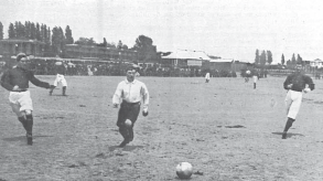 صورة من أول مباراة كلاسيكو في عام 1902 بين ريال مدريد وبرشلونة - FC Barcelona