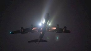 صورة أرشيفية لطائرة تزود بالوقود خلال انطلاقها لدعم عملية 