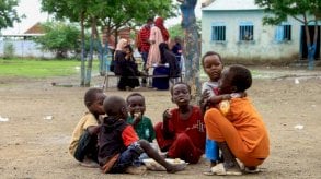 رسالة إلى ساعي البريد: سيف الدين وخرائط السودان الممزقة