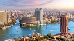القاهرة تنتظر 30 مليار دولار خلال أسابيع 