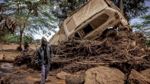 انهيار سد في كينيا جراء الفيضانات ومقتل 45 شخصًا على الأقل