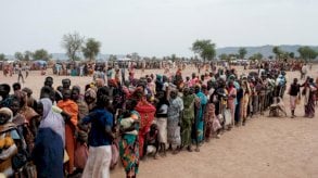 الإمارات تقدم 28 مليون دولار لدعم الجهود الإنسانية في السودان