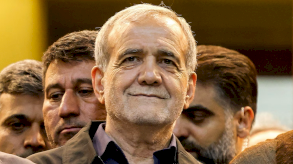 إيران: نظرة على تعيين بزشكيان كرئيس للجمهورية