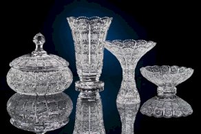 خمسة نصائح لتنظيف الزجاجيات بموادٍ طبيعية