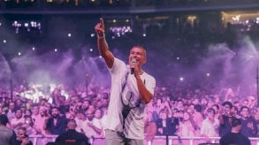 عمرو دياب يطلق كليب 
