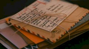 الدنمارك تطوي صفحة البريد الورقي بعد 401 عام… والرسالة الأخيرة تُودَع في متحف